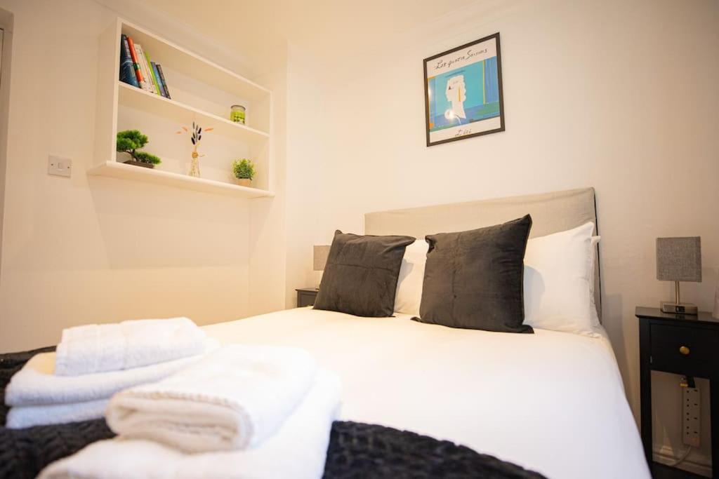 Perfect Location 4Bed 2 Bath Spacious Apartment 伦敦 外观 照片