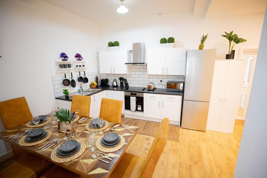 Perfect Location 4Bed 2 Bath Spacious Apartment 伦敦 外观 照片
