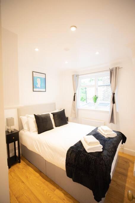 Perfect Location 4Bed 2 Bath Spacious Apartment 伦敦 外观 照片