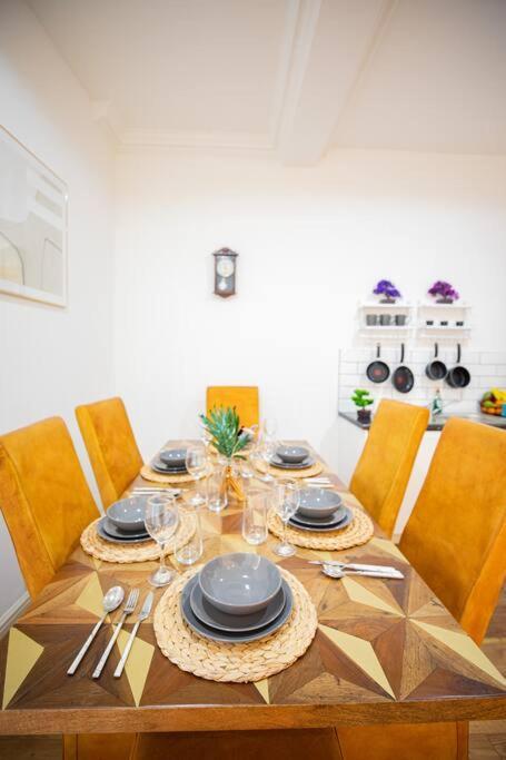 Perfect Location 4Bed 2 Bath Spacious Apartment 伦敦 外观 照片